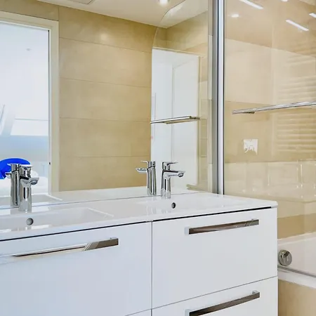 Le Carre Croisette - Duplex Terrasse Centre Apartment *