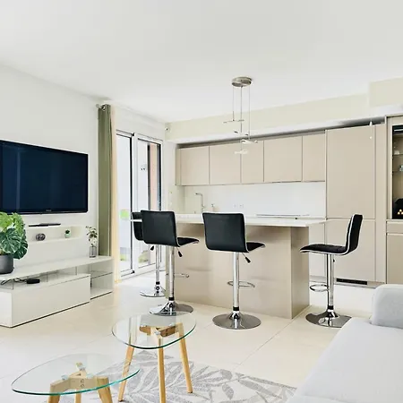 Le Carre Croisette - Duplex Terrasse Centre Apartment *